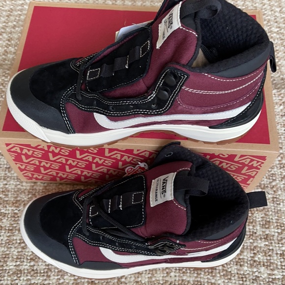 Vans Ultrarange EXO Hi Mte Port Royal/MarshmallowW - Picture 4 of 16